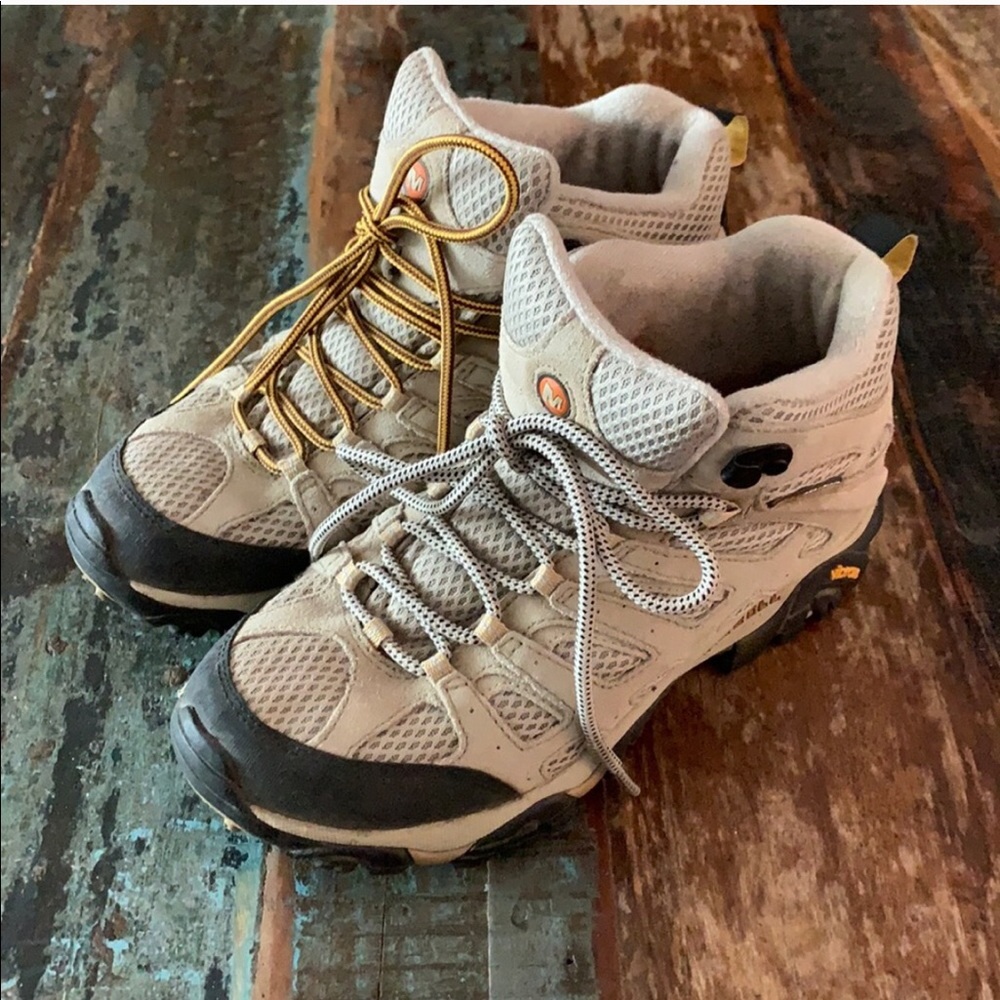 Merrell Moab Ventilator Vibram Hiking Boot